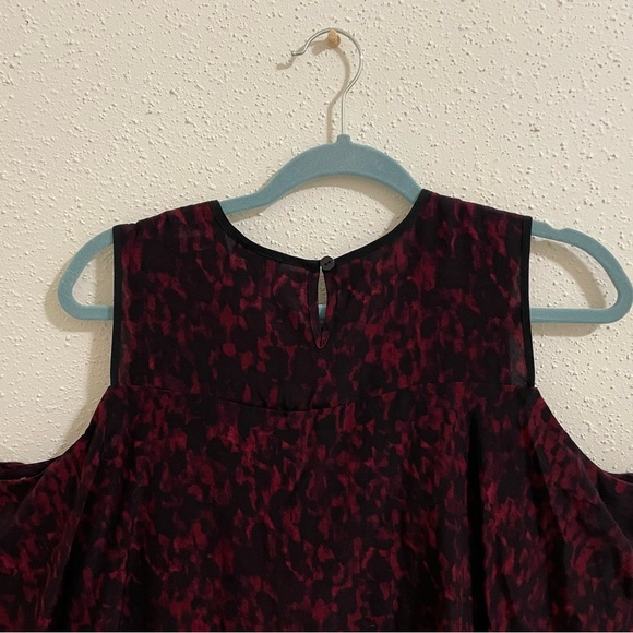 Yigal x Aqua Cold Shoulder Red and Black Floral Lace blouse Top - Picture 12 of 15